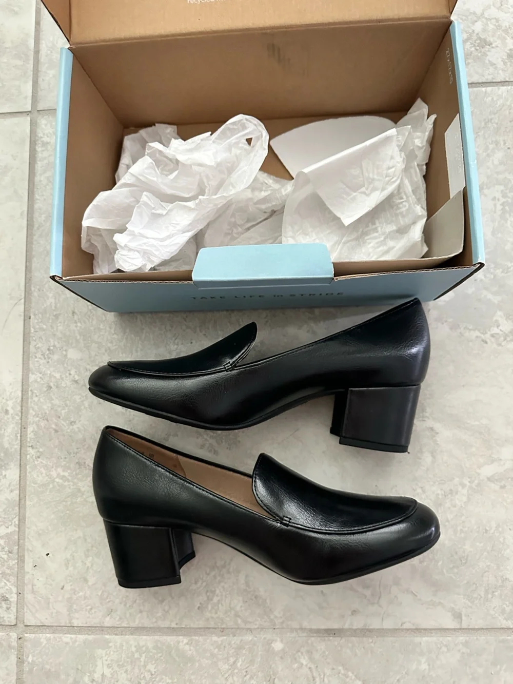 Life Stride Black Leather Block Heel Pumps Active Arch New with box and tags